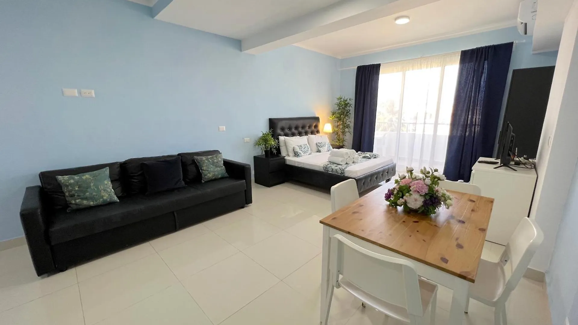 ***** Hotel Vacation Suites With Rooftop Pool, Spa, Restaurants - Playa Los Corales Punta Cana Dominican Republic