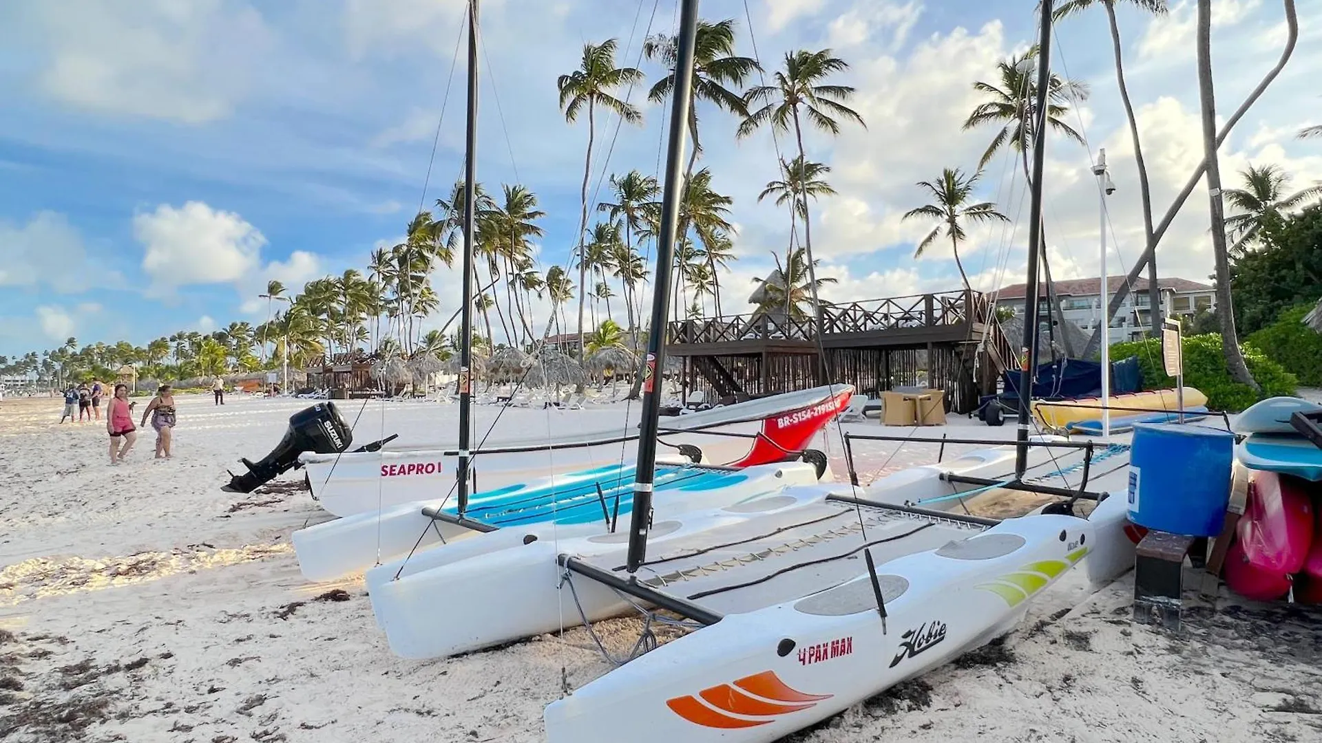Vacation Suites With Rooftop Pool, Spa, Restaurants - Playa Los Corales Punta Cana 5*,  Dominik Cumhuriyeti