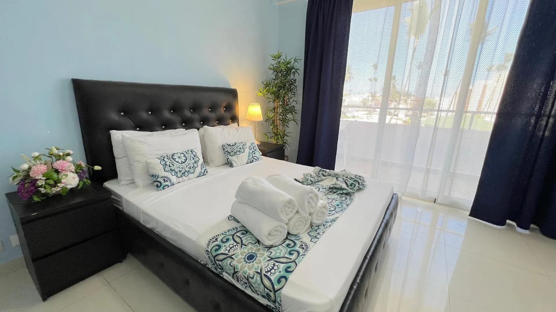 Vacation Suites With Rooftop Pool, Spa, Restaurants - Playa Los Corales Punta Cana Dominik Cumhuriyeti